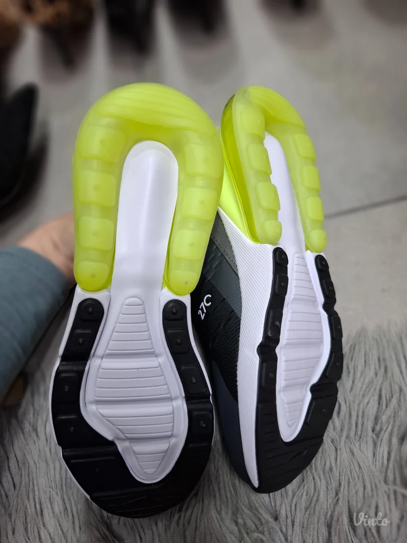 Nike Air 270 38.5broj