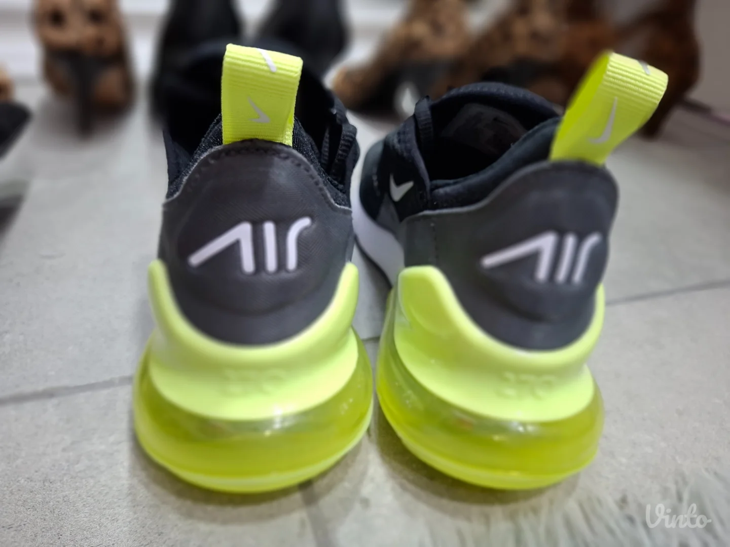 Nike Air 270 38.5broj