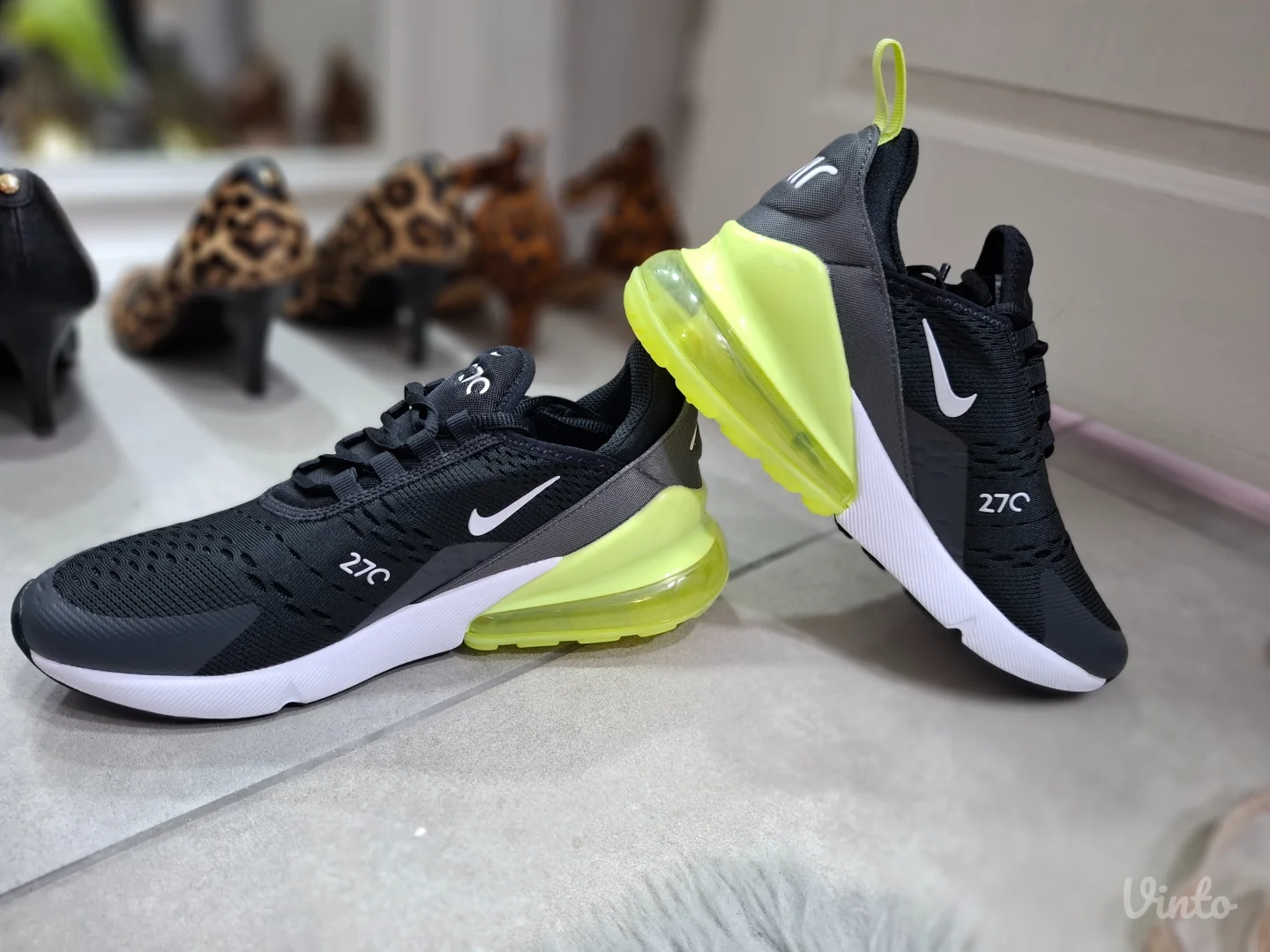 Nike Air 270 38.5broj