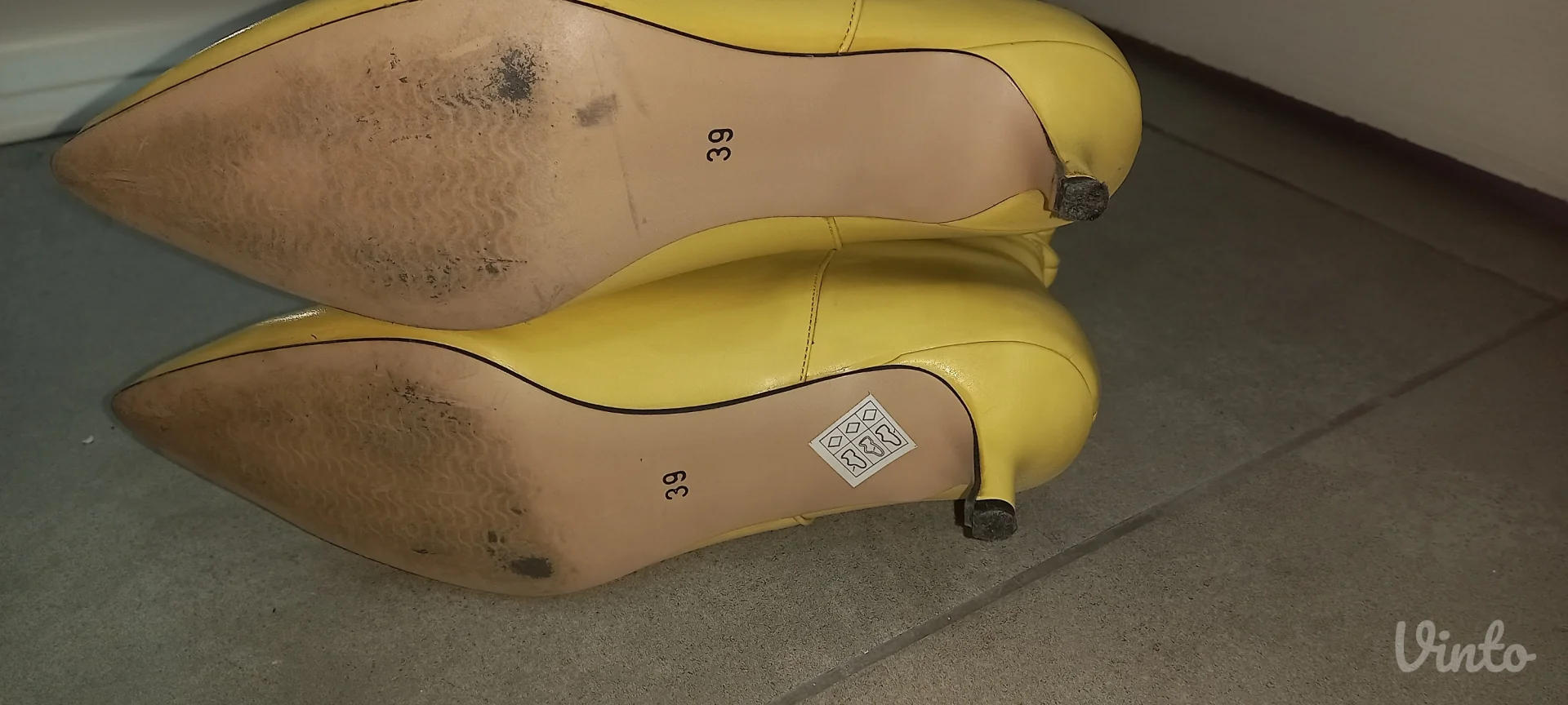 Hop Hop Shop čizme 39 broj