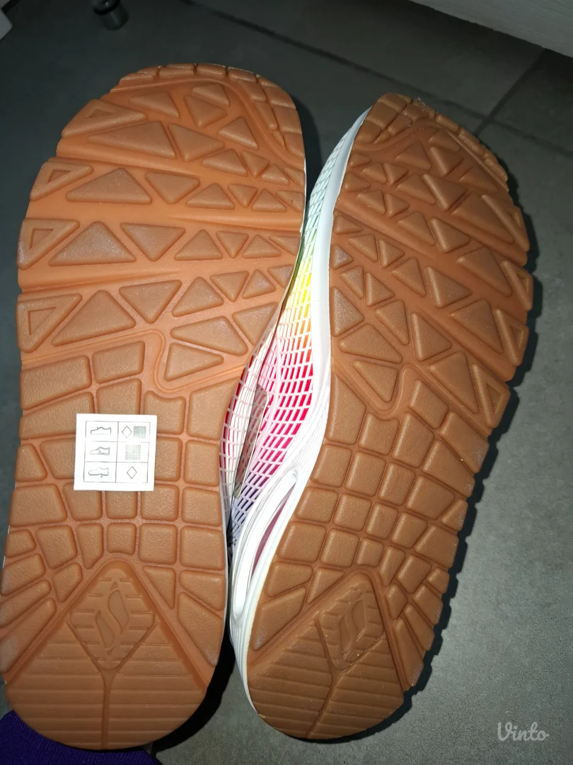 SKETCHERS Air-Cooled MEMORY FOAM