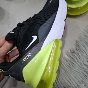 Nike Air 270 38.5broj