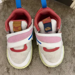 Nike patike za dečaka 26