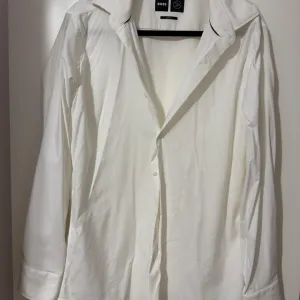 Hugo Boss muška kosulja XL