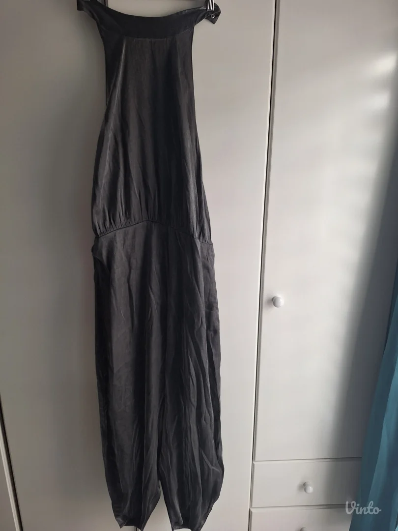 Srebrni kombinezon Zara