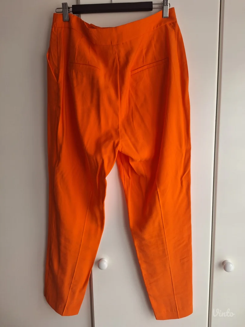 Narandžasti komplet