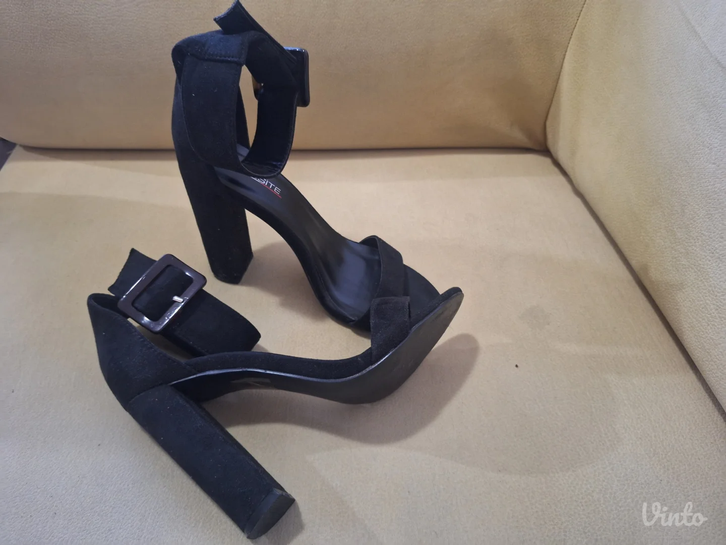 Crne sandale Opposite