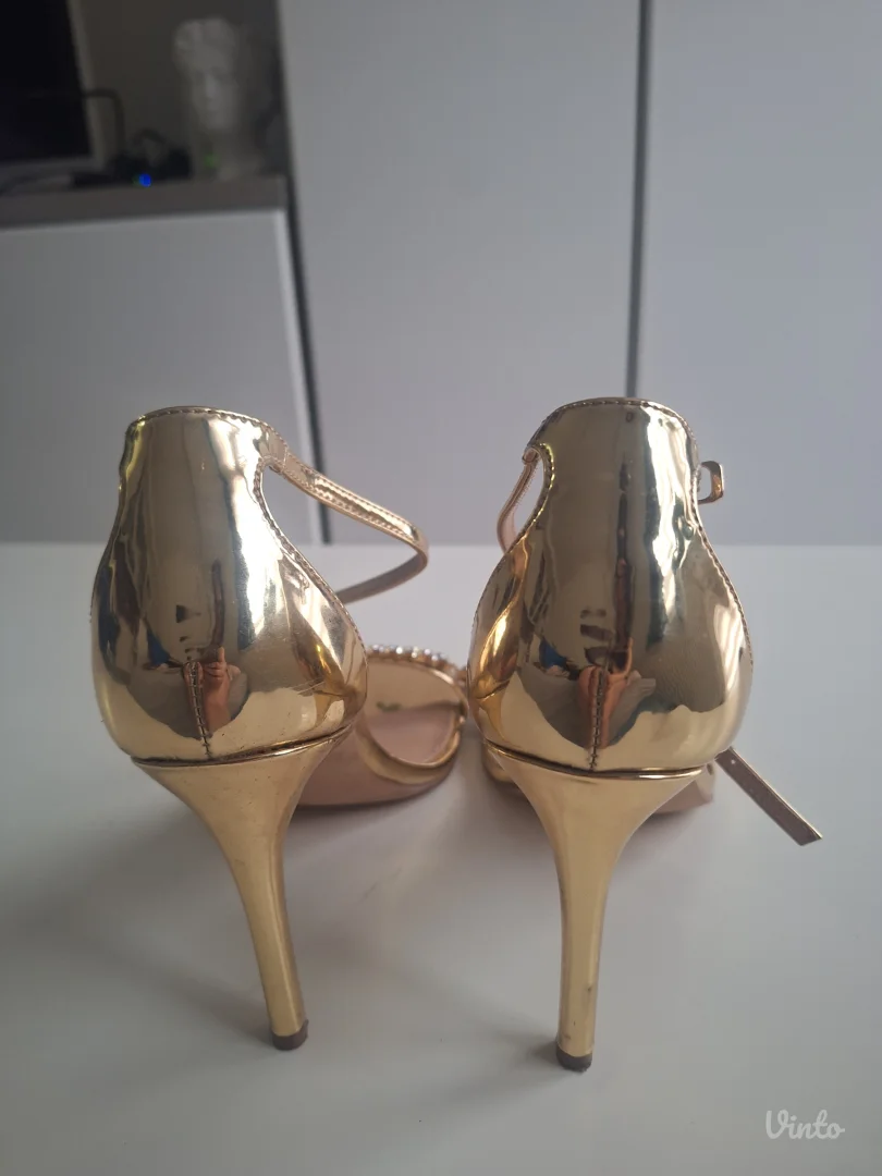 Zlatne Steve Madden sandale