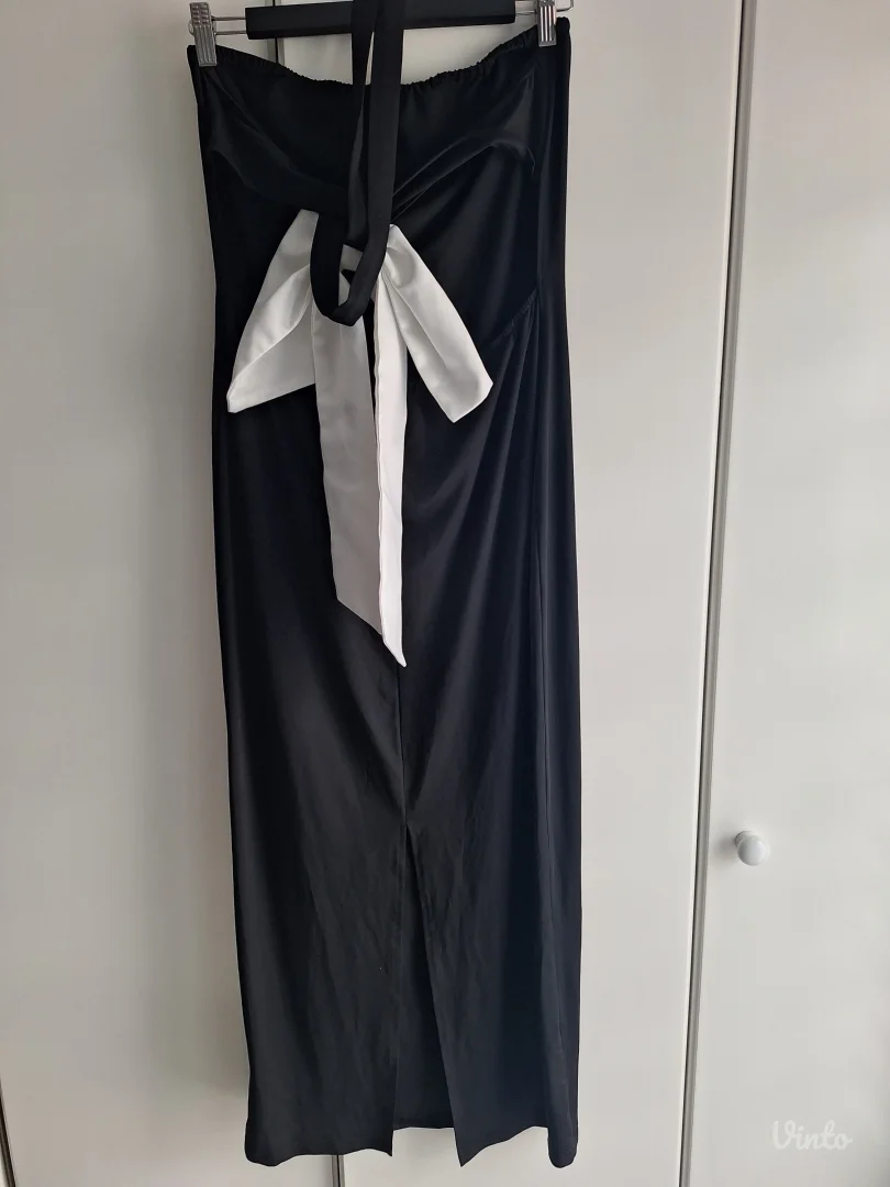 Elegantna haljina sa mašnom