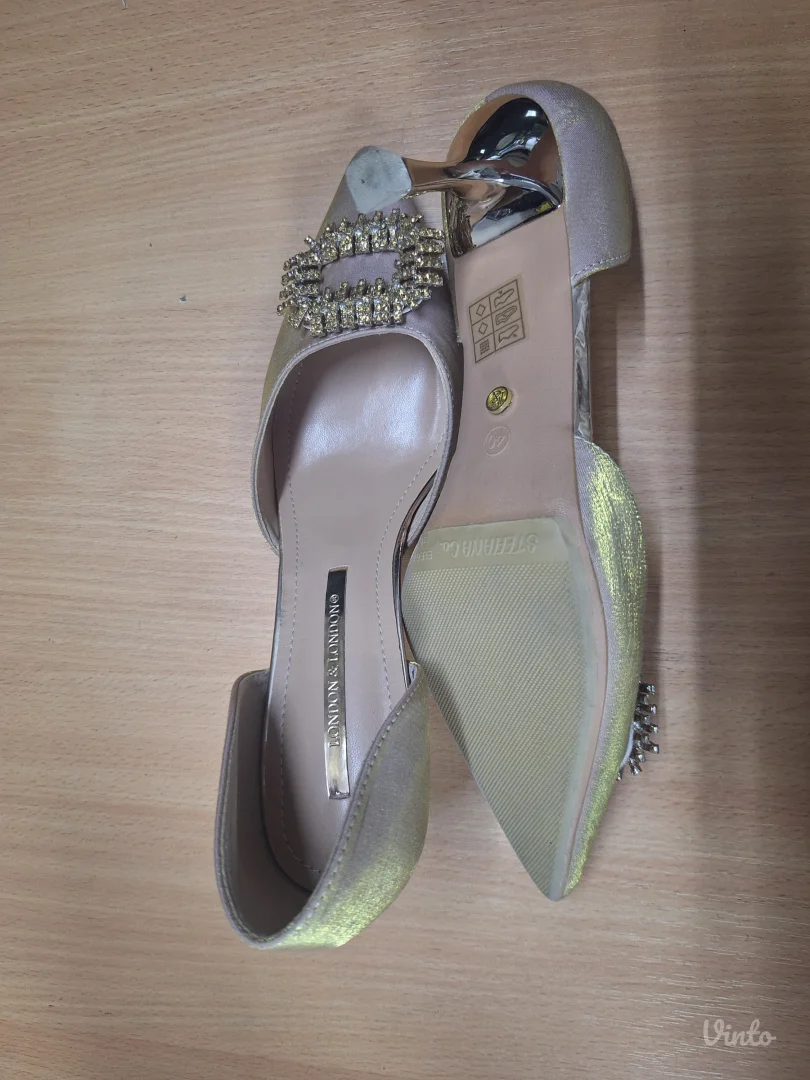 Zlatne salonke sa šnalom