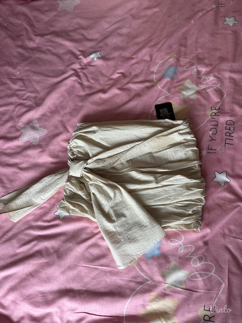 Bez suknja M velicina