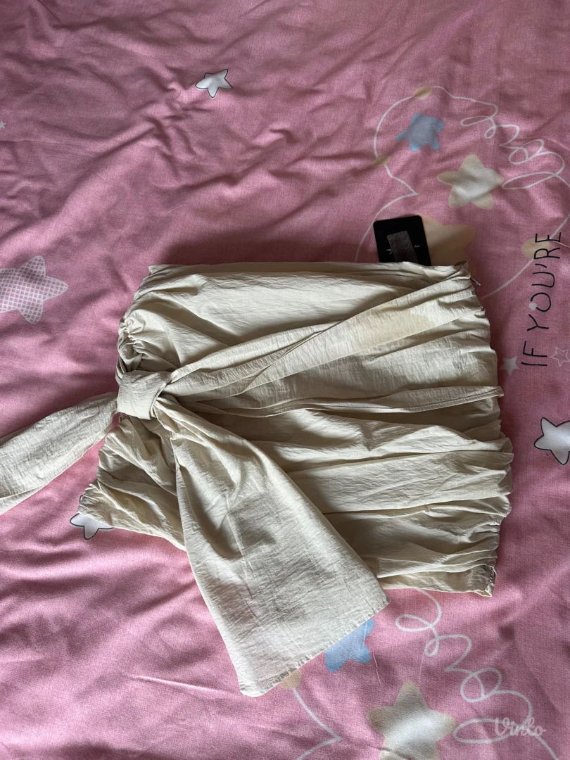 Bez suknja M velicina