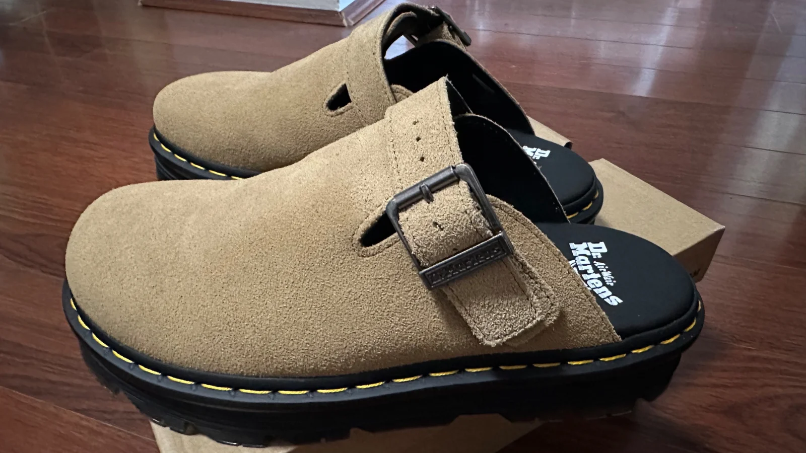 Dr Martens papuce