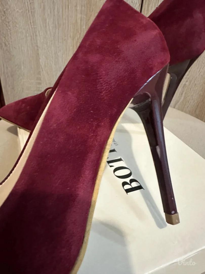 Bordo salonke 37broj