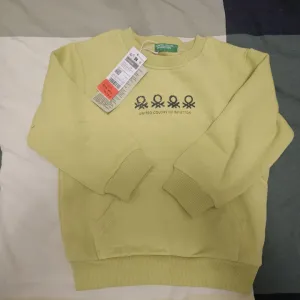 UNITED COLORS OF BENETTON DUKSERICA – NOVO SA ETIKETOM