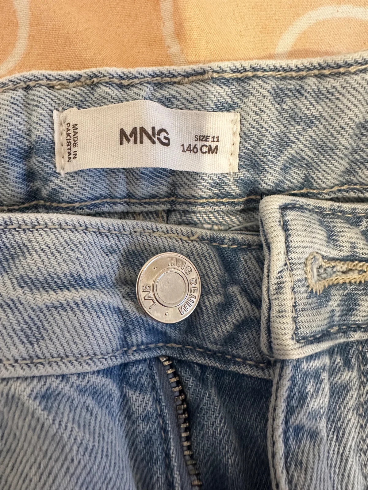 Mango,zara…