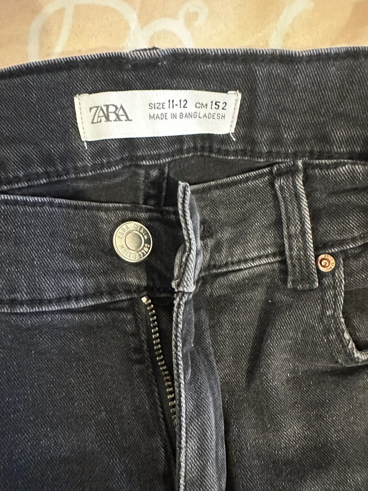 Mango,zara…