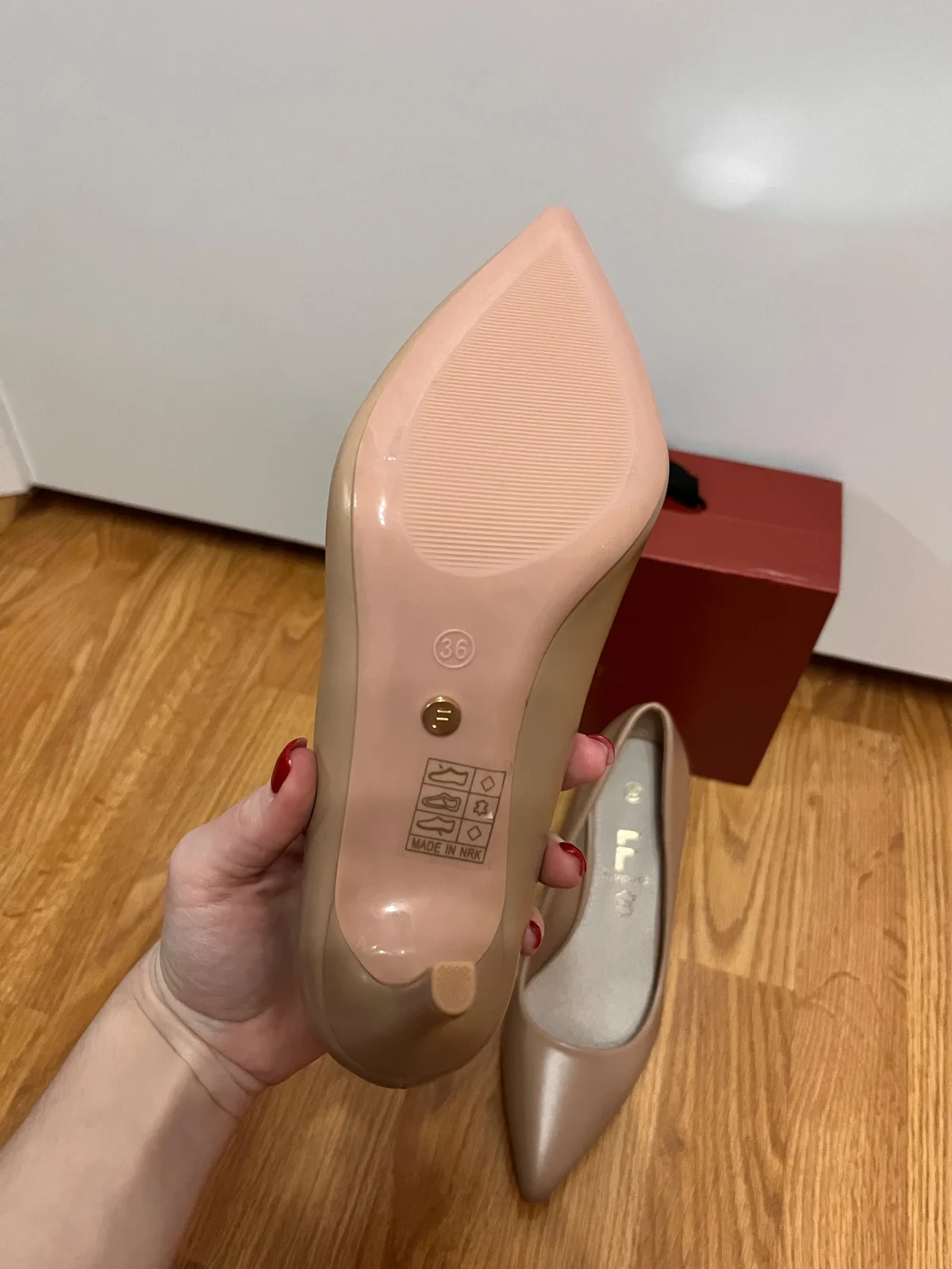 Favorito krem salonke 36