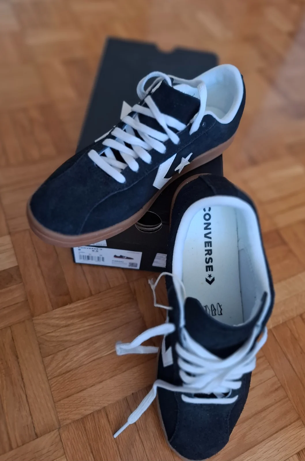 nove converse patike