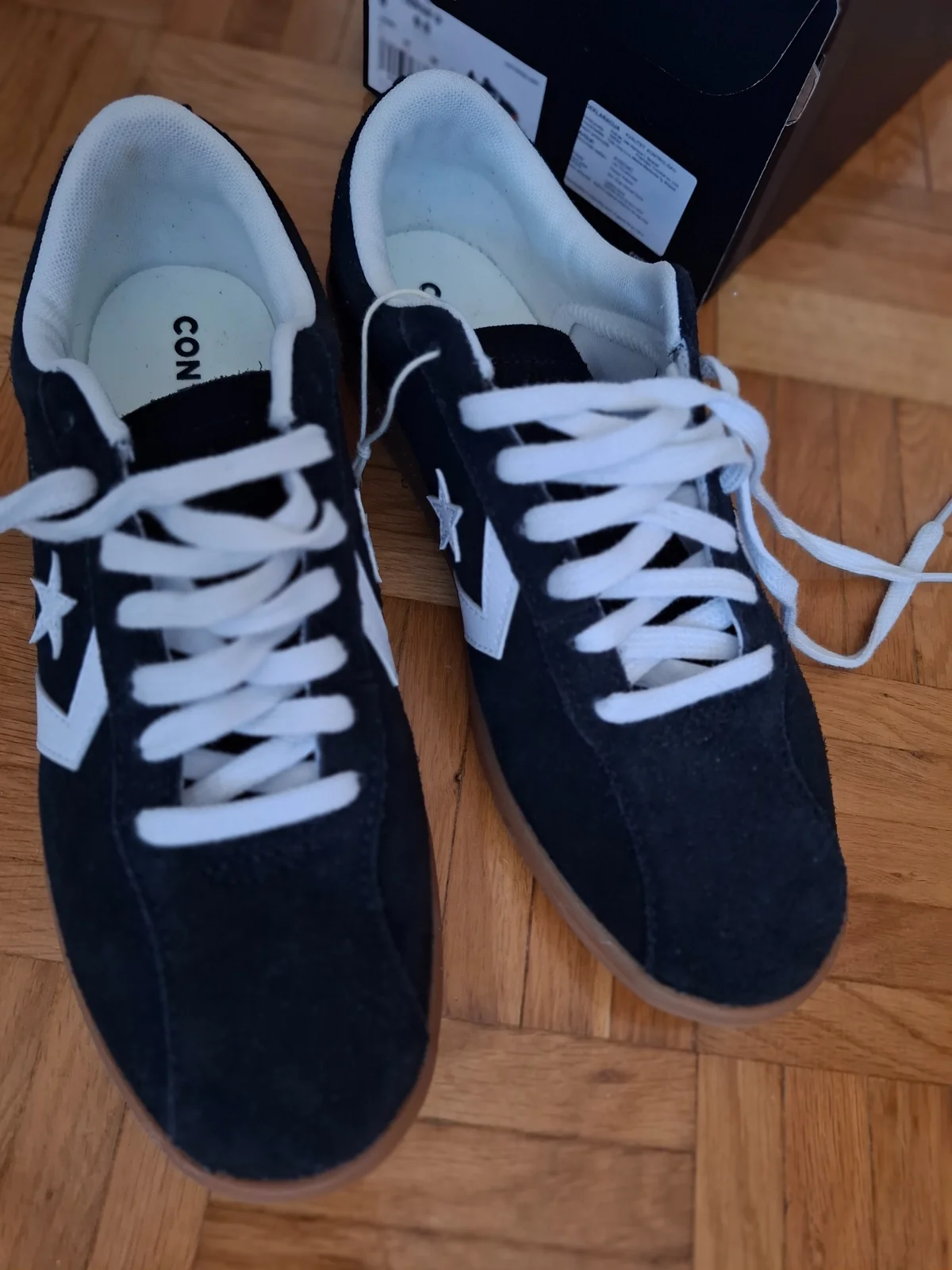 nove converse patike