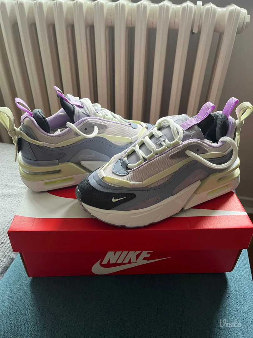 NIKE FURYOSA patike