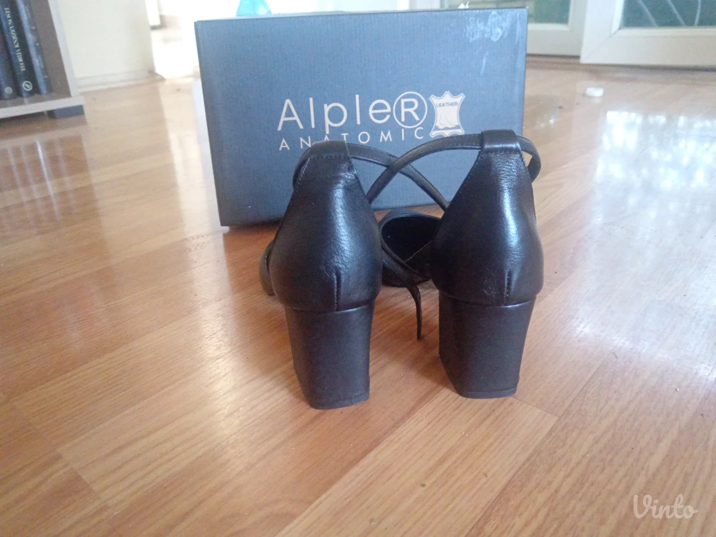 Alprer kožne salonke