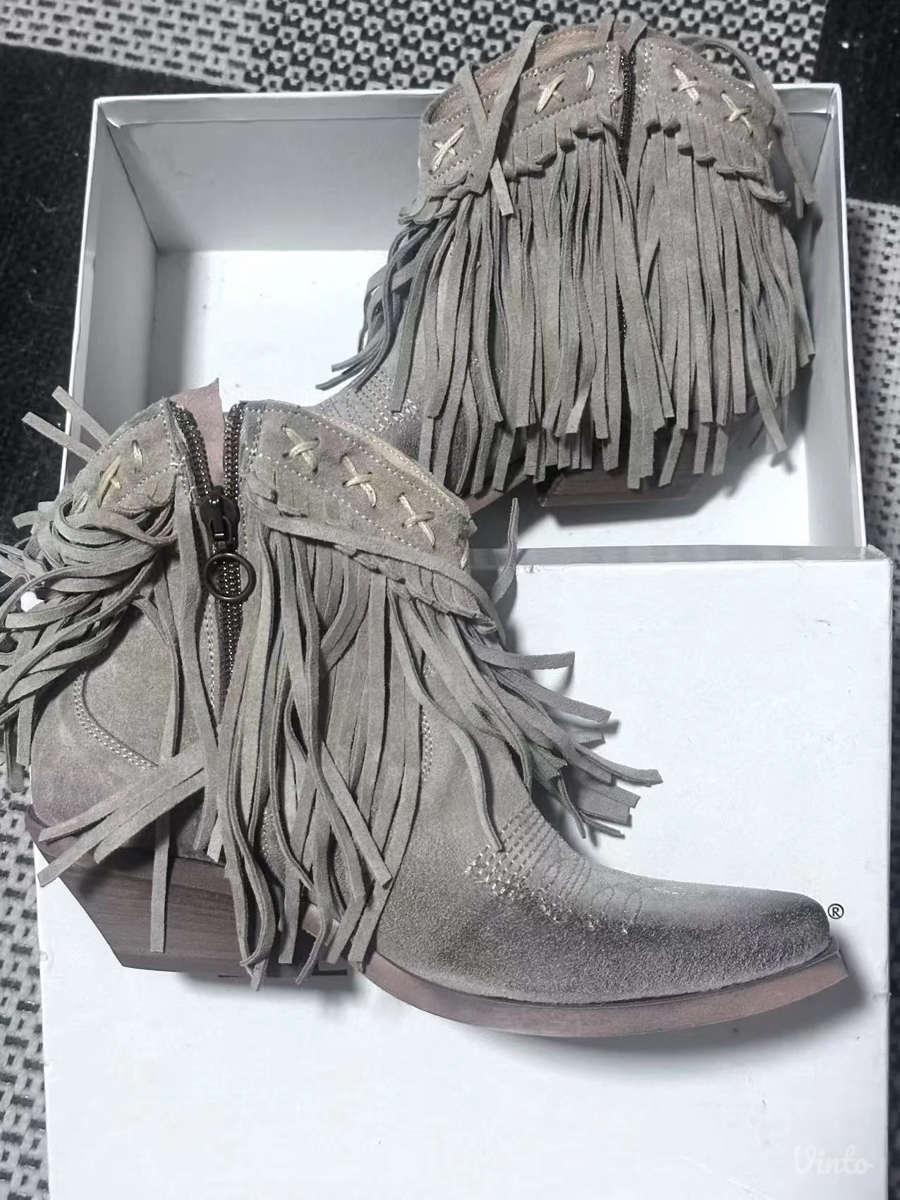 L'estrosa kozne ankleboots sa resama