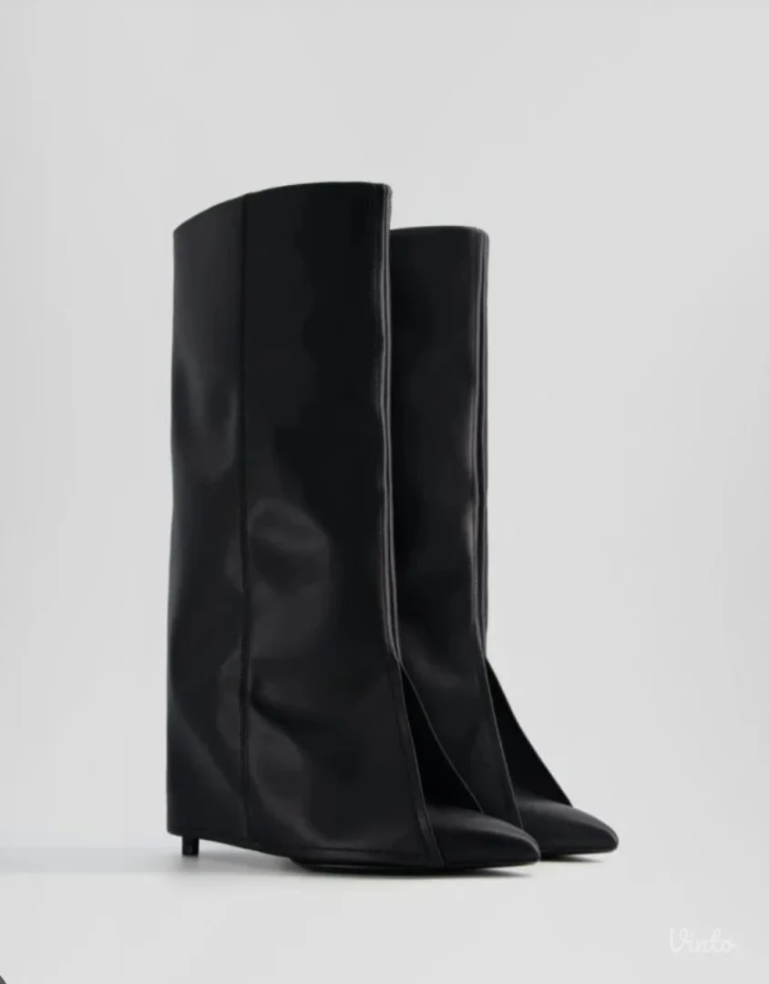 BERSHKA viralne čizme