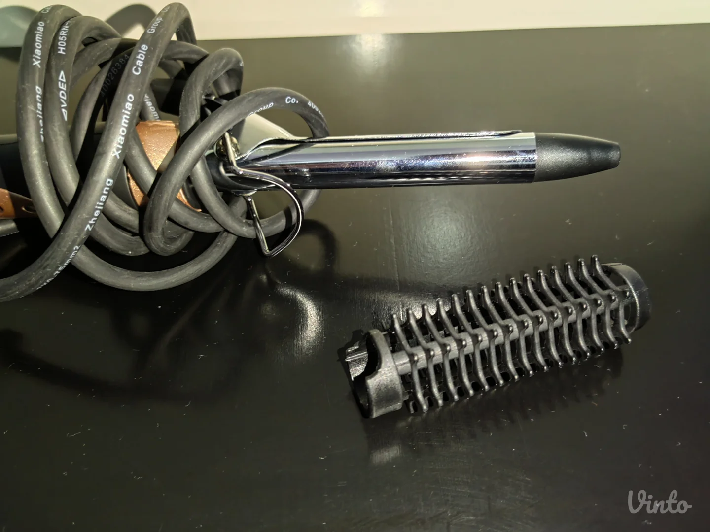 Styler za kosu sa 7 nastavaka