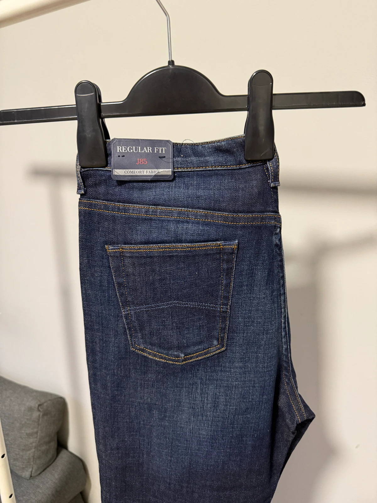 Armani Jeans J85 – ženske farmerke, vel. 29