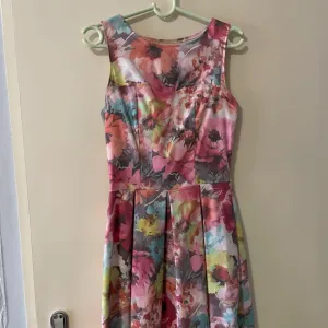 Blonndy cvetna haljinica