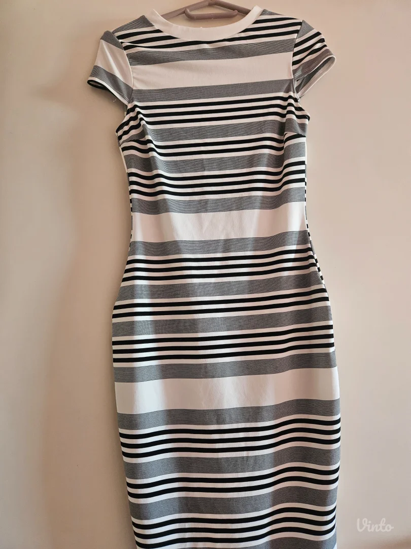 Crno-bela haljina River Island