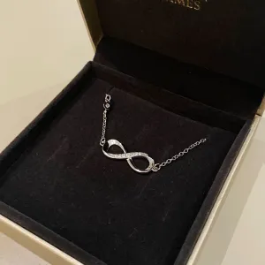 Srebrna narukvica Waren James