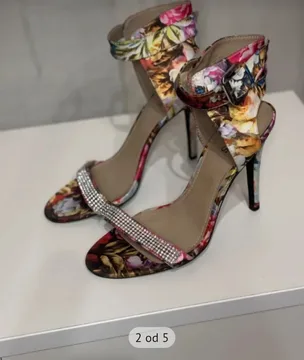 Guess sandale