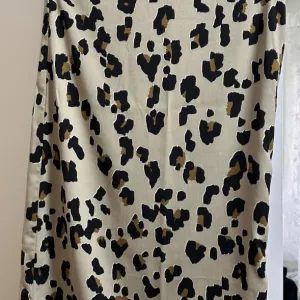 Lindex-Suknja leopard print