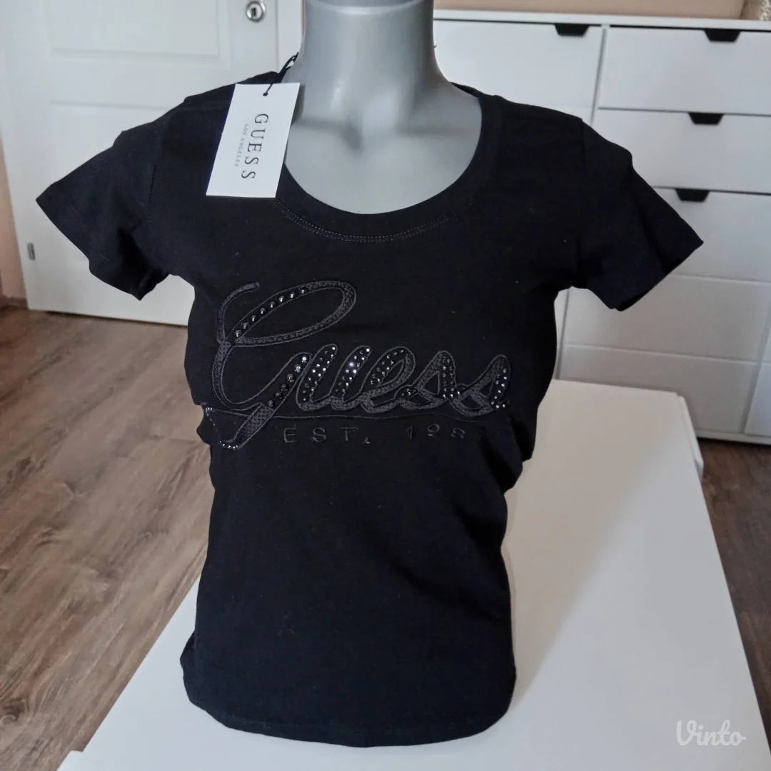 Guess majica vel. S NOVA