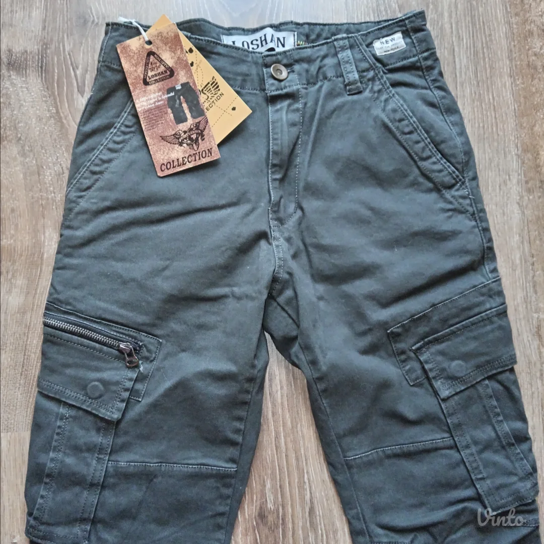 Muške pantalone vel. 28