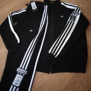 Adidas komplet trenerka XL