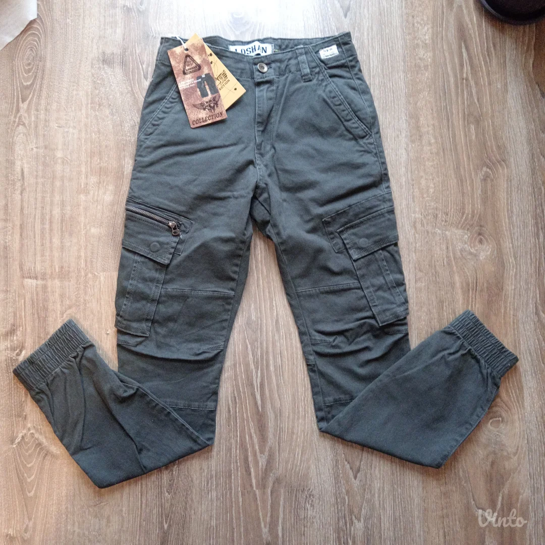 Muške pantalone vel. 28