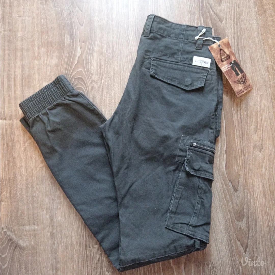 Muške pantalone vel. 28