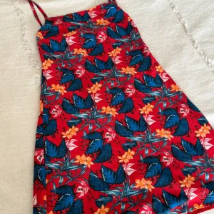 Tommy Hilfiger haljinica