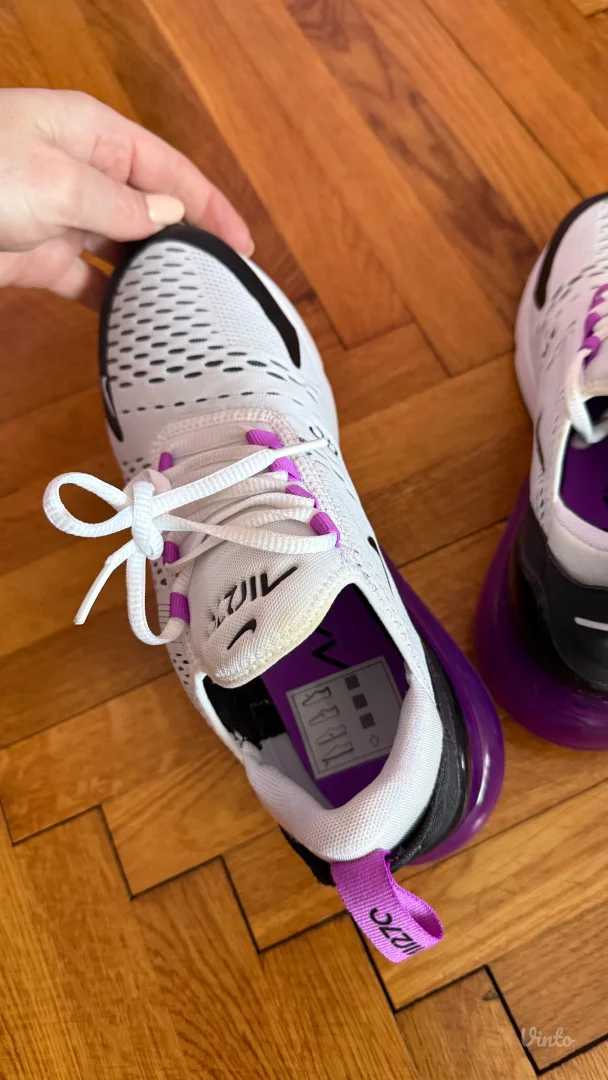 NIKE PATIKE AIR 70