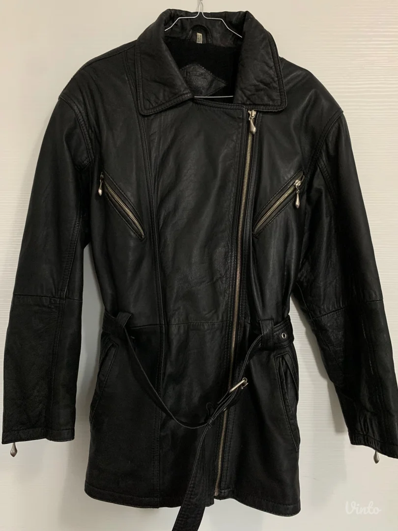 Ženska jakna od jagnjeće kože