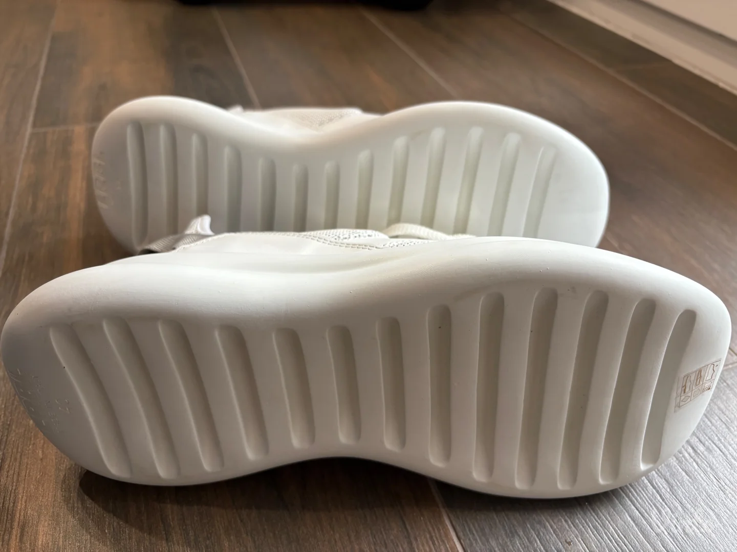 Loriblu kožne patike