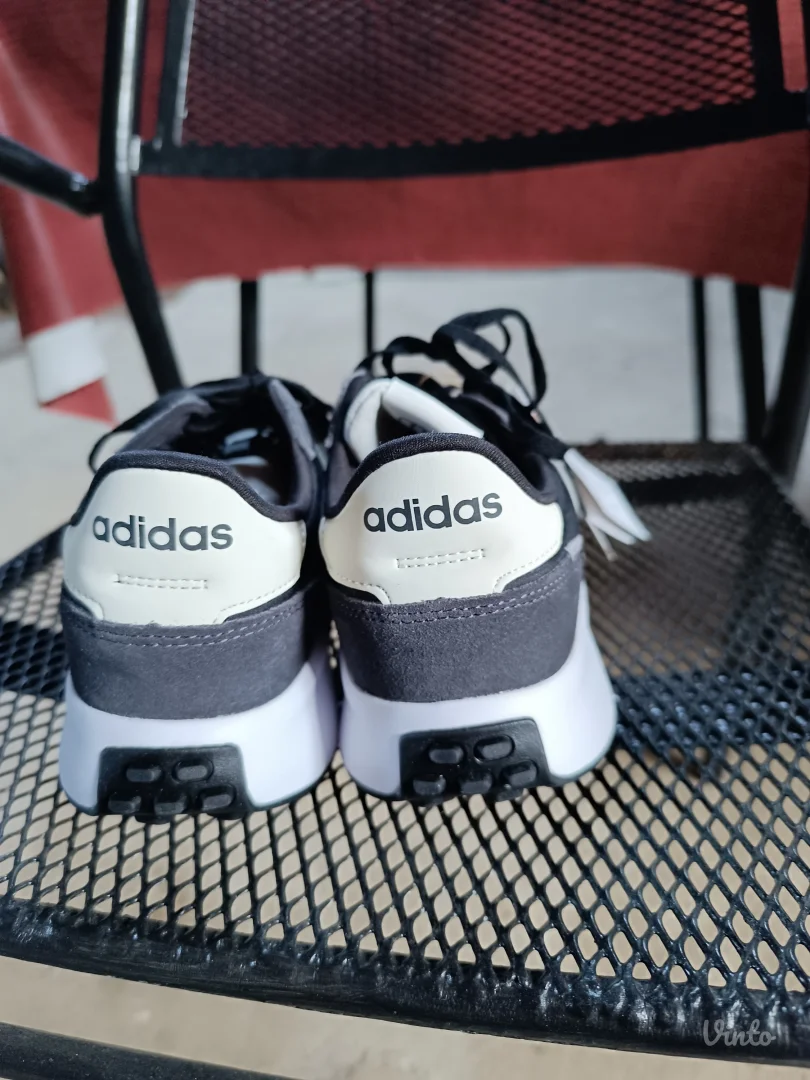 Adidas patike original/ Nove