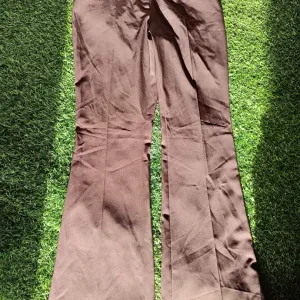 Nove TALLY WEIJL pantalone zvonarice