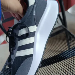 Adidas patike original/ Nove