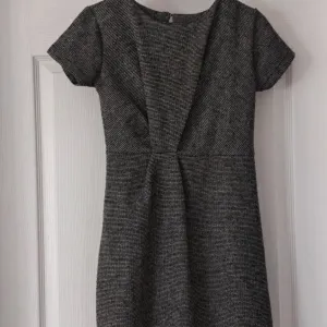 Dve ZARA haljine za devojcice