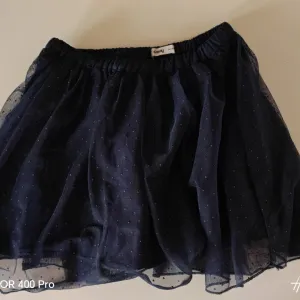 Dve suknjice Zara I Sinsay