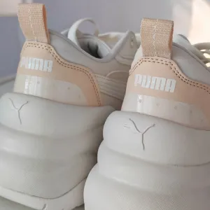 Puma zenske patike